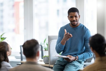 5close-up-people-learning-together-office