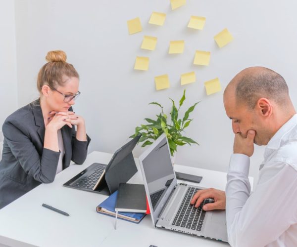 Falha-na-comunicação-nas-empresas-como-isso-afeta-produtividade-e-resultados-cleverson-lacerda