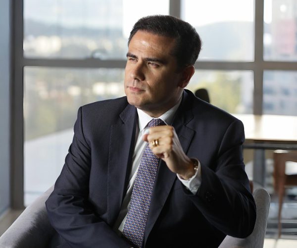 O-alerta-de-Cleverson-Lacerda-sobre-o-vício-em-scrolling